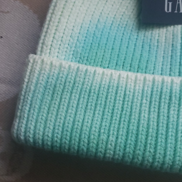 GAP Womens Winter Hat Beanie NEW - Picture 5 of 5